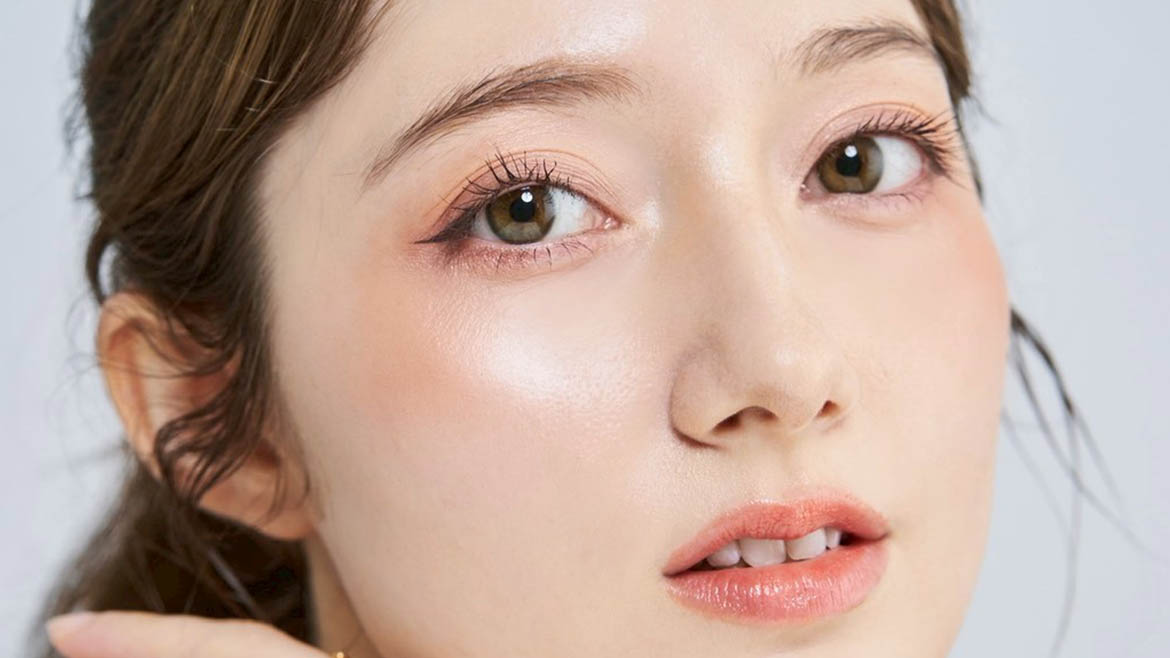 ヘアメイク：栁井遥伽（Linx）